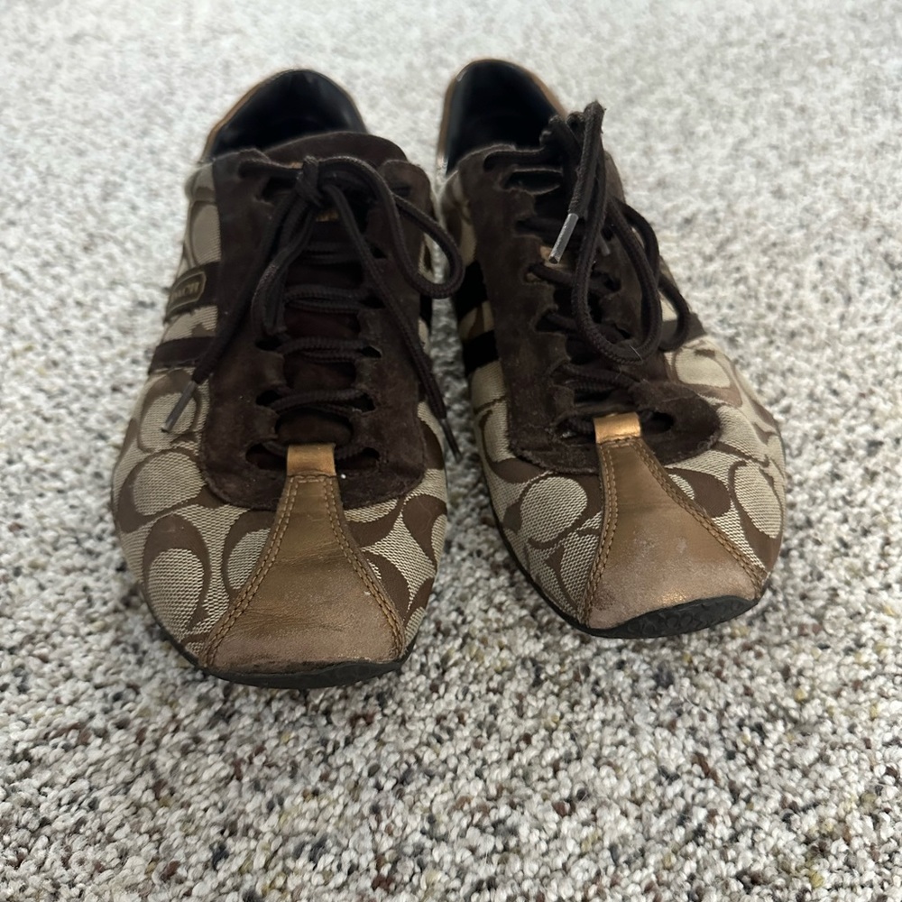 Coach shoes - not for sale - Picture 4 of 6